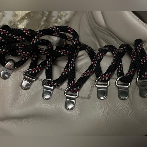 ZARA Girls’ Lace-Up Leather Combat Hiking Boots Cream Color Booties EU 35/US 3.5 - Picture 10 of 14